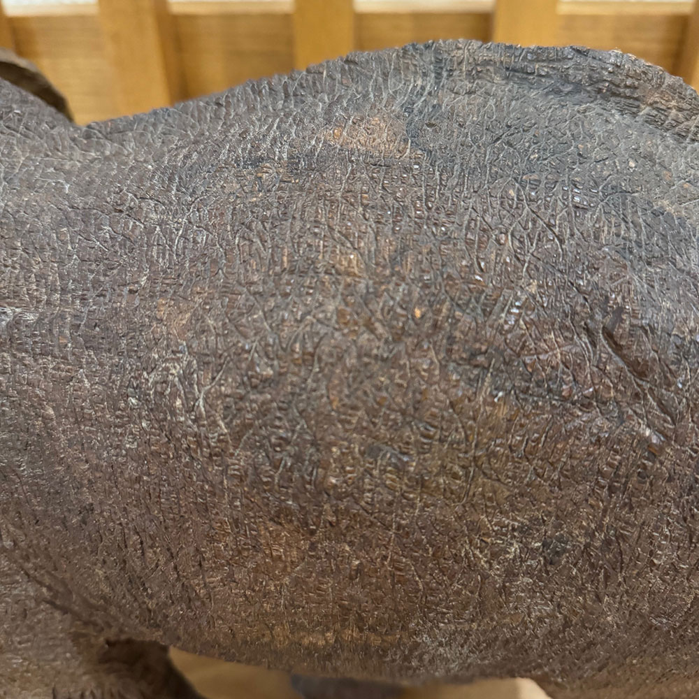 small wood elephant sculpture