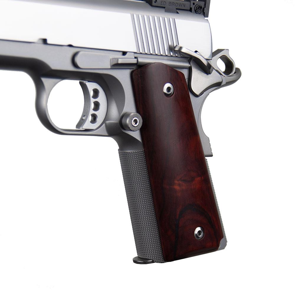 Classic Custom custom slide rib and adjustable rear sight