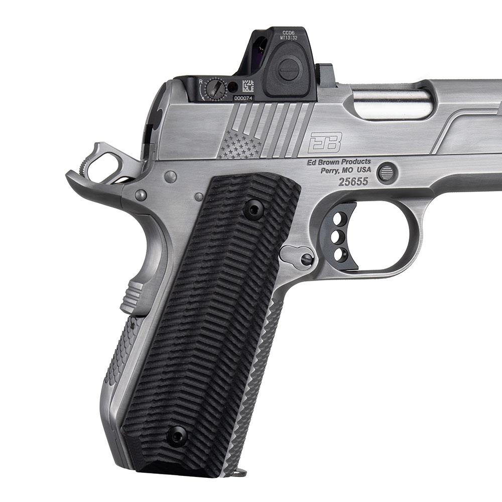FX2 Bobtail® frame, Snakeskin treatment, and black G10 grip