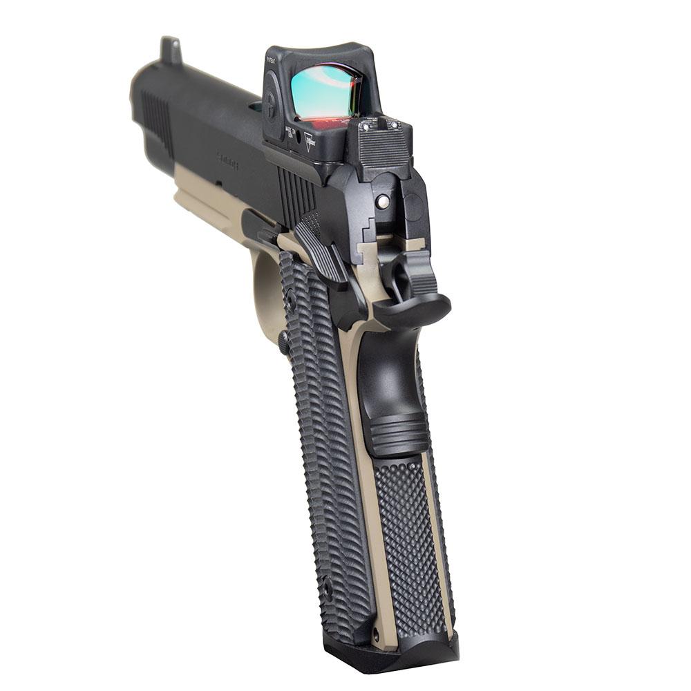 SF-SOCOM one-piece magwell, VZ Alien grip, and Chainlink III treatment
